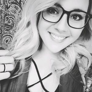 Meet your Posher, Holly